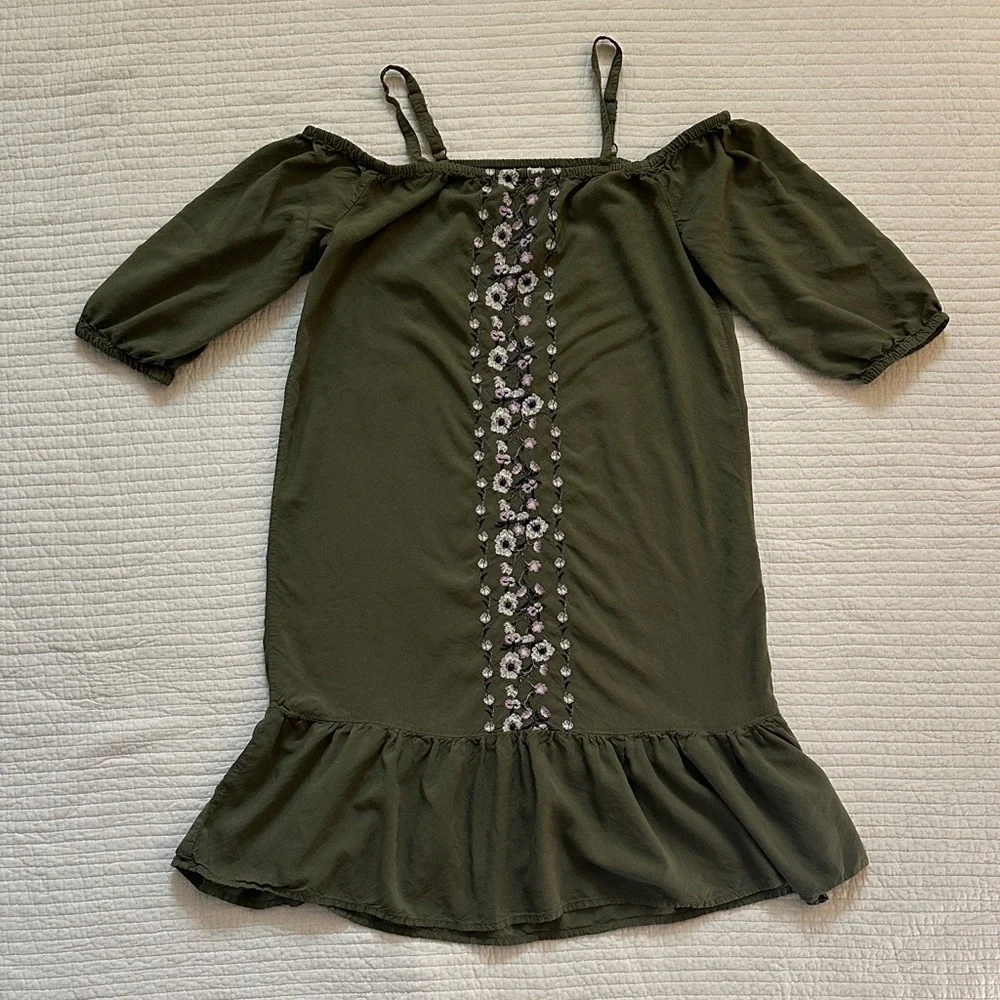Old Navy Olive Green Off-Shoulder Dress with Floral Center Trim Size XL